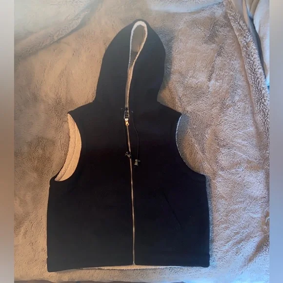 Vintage Pre-owned Coaco New York Black/Cream Women’s Fleece Vest-Size Medium - Picture 2 of 9